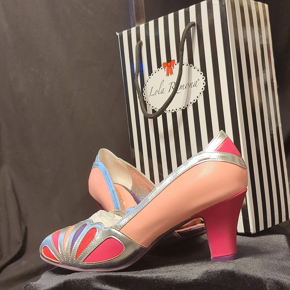Ava Forever Peep Toe Vintage Style Pumps from Lola Ramona
